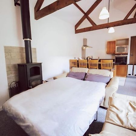 Cosy Cottage On Banks Of River Wye Foy ภายนอก รูปภาพ