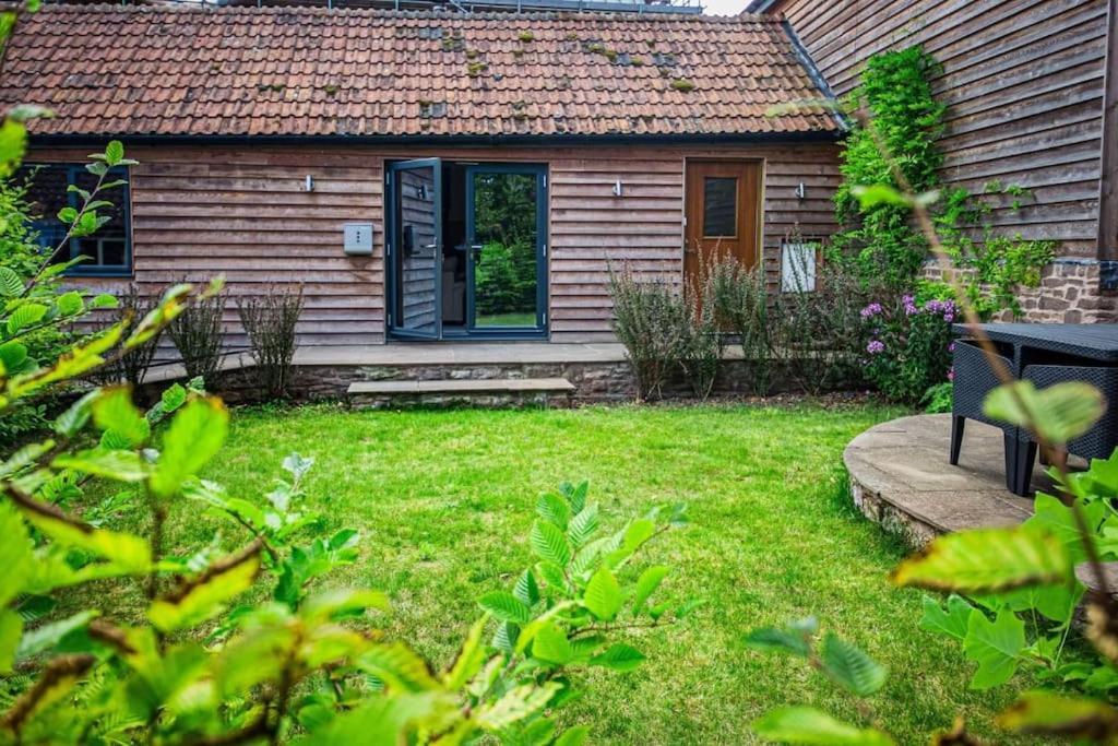 Cosy Cottage On Banks Of River Wye Foy ภายนอก รูปภาพ